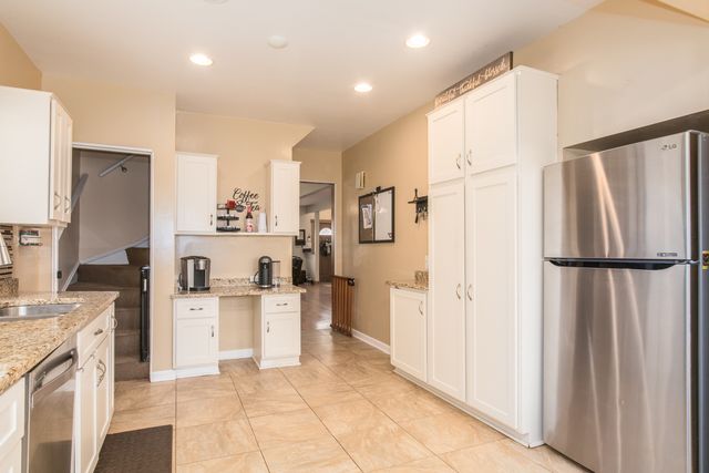 6461 W Raven Street, Chicago, IL 60631