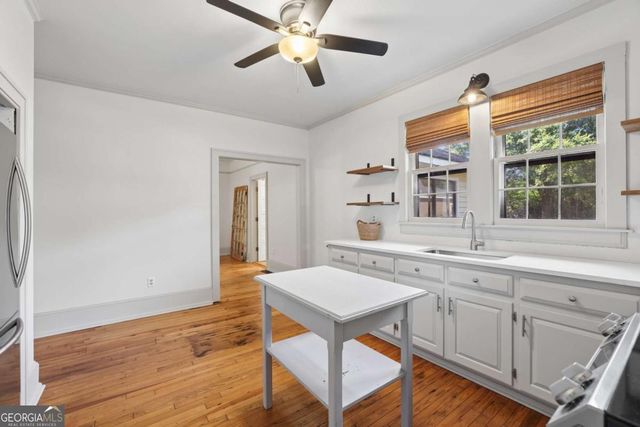 200 S Jackson Street, Hartwell, GA 30643