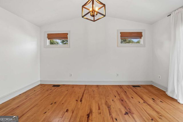 200 S Jackson Street, Hartwell, GA 30643