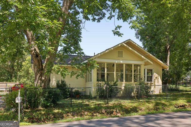 200 S Jackson Street, Hartwell, GA 30643