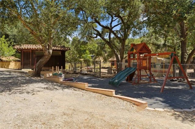 736 Crater Oak Drive, Calabasas, CA 91302