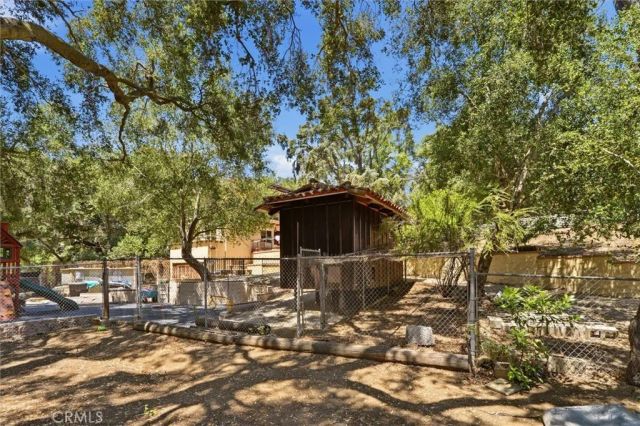 736 Crater Oak Drive, Calabasas, CA 91302