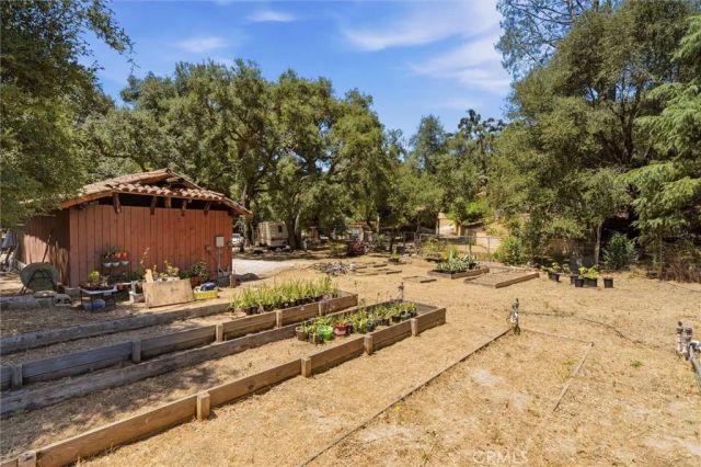 736 Crater Oak Drive, Calabasas, CA 91302