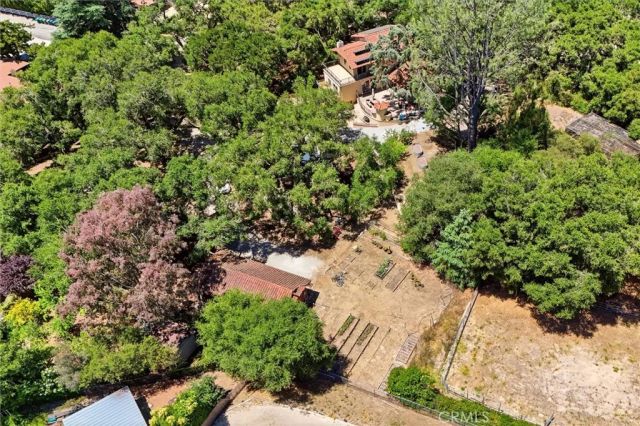 736 Crater Oak Drive, Calabasas, CA 91302