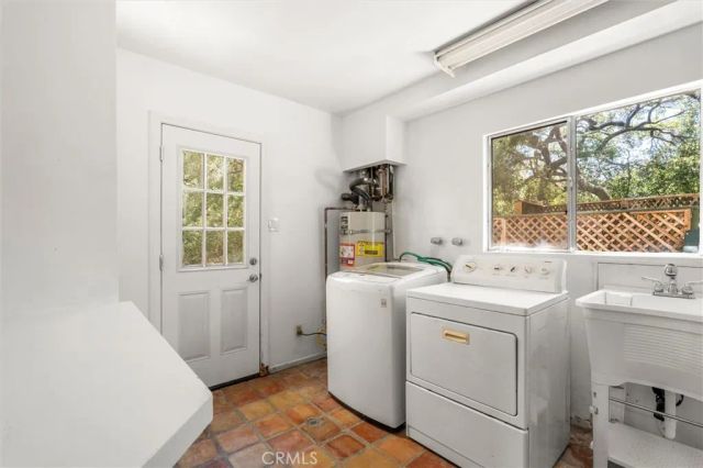 736 Crater Oak Drive, Calabasas, CA 91302