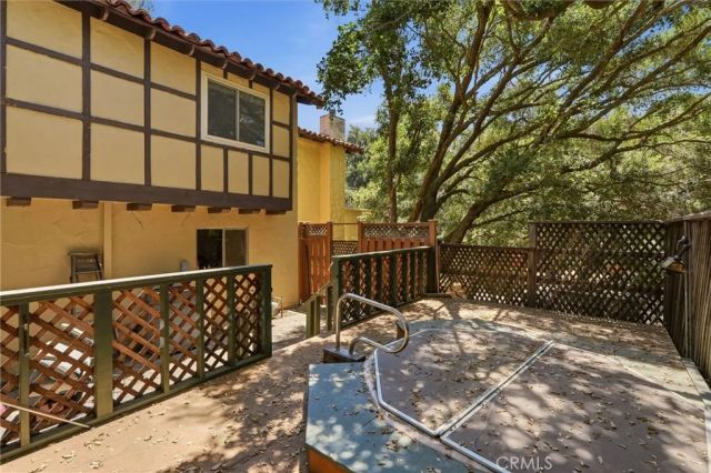 736 Crater Oak Drive, Calabasas, CA 91302