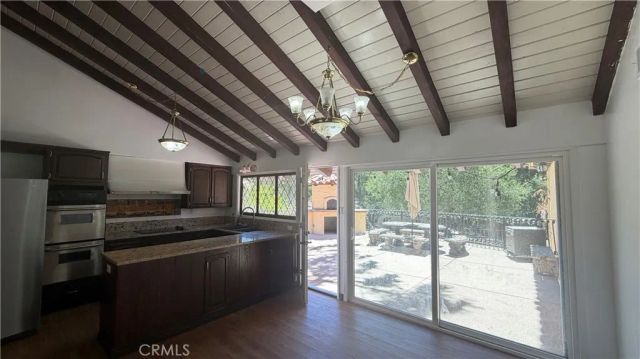 736 Crater Oak Drive, Calabasas, CA 91302
