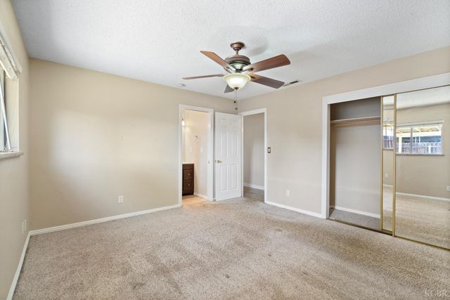 1175 Levich Circle, Hanford, CA 93230