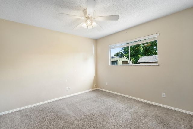 1175 Levich Circle, Hanford, CA 93230