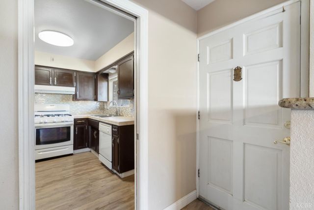 1175 Levich Circle, Hanford, CA 93230