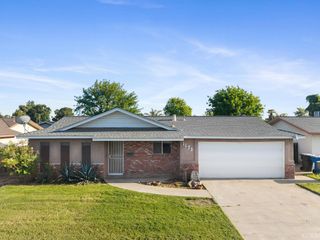 1175 Levich Circle, Hanford, CA 93230