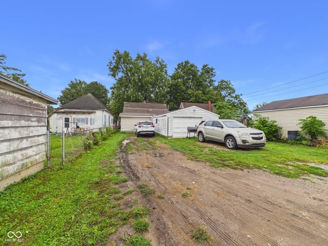1932 Walnut Street, Anderson, IN 46016