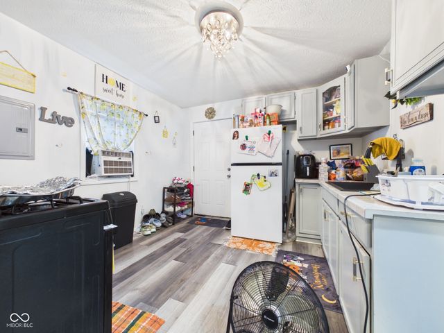 1932 Walnut Street, Anderson, IN 46016