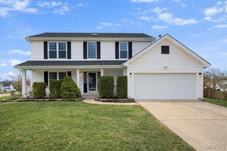 4923 Dresden Way, St Peters, MO 63304