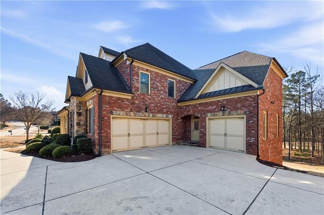 5224 Brendlynn Drive, Suwanee, GA 30024