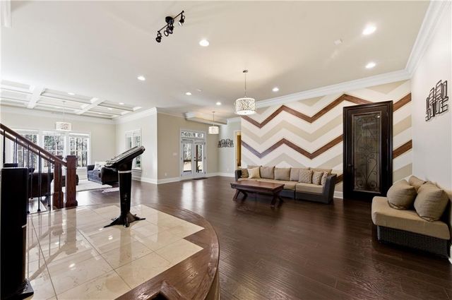 5224 Brendlynn Drive, Suwanee, GA 30024