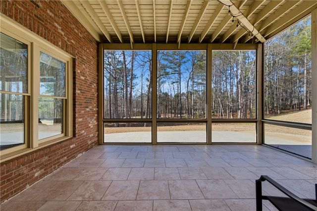 5224 Brendlynn Drive, Suwanee, GA 30024