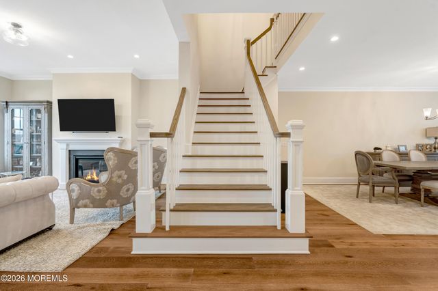 102 Eagle Way, Eatontown, NJ 07724