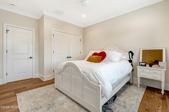 102 Eagle Way, Eatontown, NJ 07724