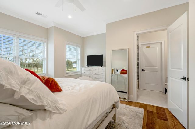 102 Eagle Way, Eatontown, NJ 07724