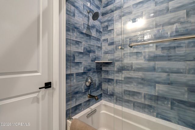 102 Eagle Way, Eatontown, NJ 07724