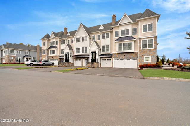 102 Eagle Way, Eatontown, NJ 07724