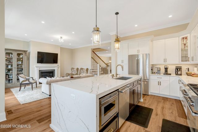 102 Eagle Way, Eatontown, NJ 07724