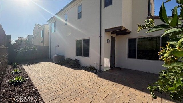 182 Quiet Grove, Irvine, CA 92618