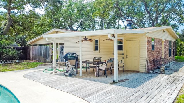 28 NW Carlton Court, Fort Walton Beach, FL 32548