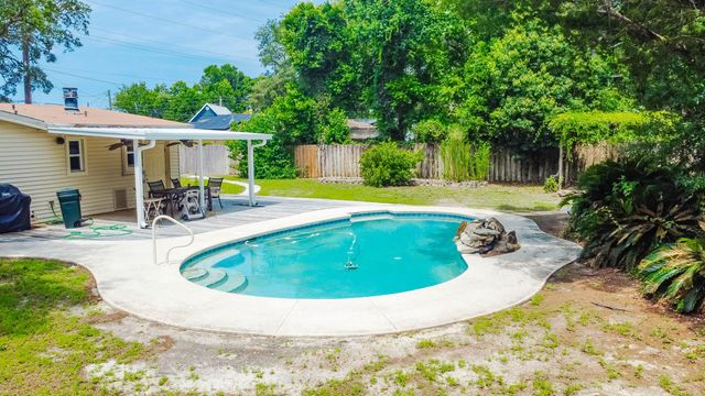 28 NW Carlton Court, Fort Walton Beach, FL 32548