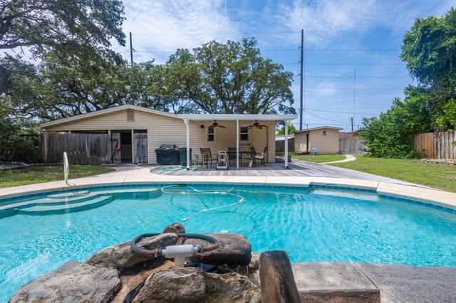 28 NW Carlton Court, Fort Walton Beach, FL 32548