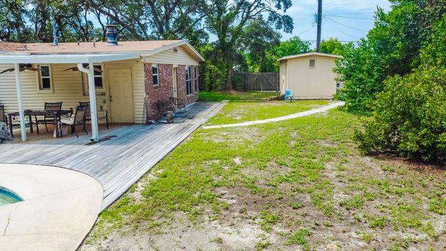 28 NW Carlton Court, Fort Walton Beach, FL 32548