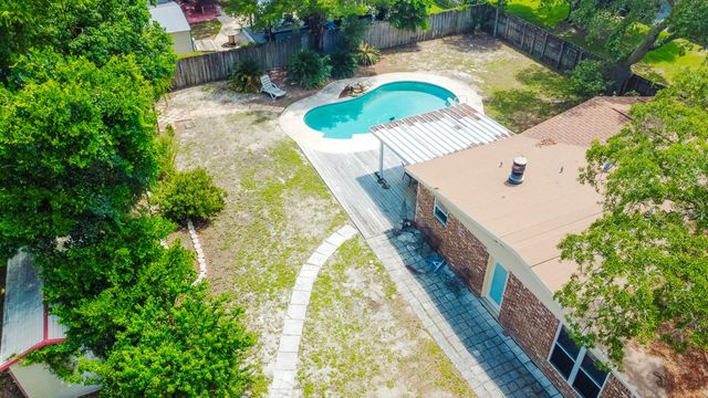 28 NW Carlton Court, Fort Walton Beach, FL 32548