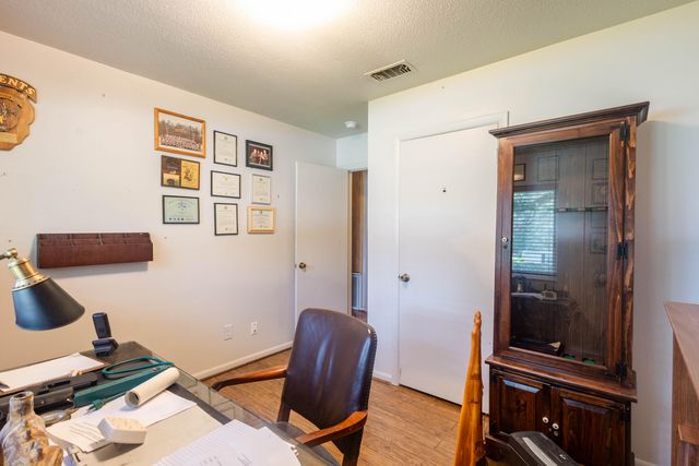 28 NW Carlton Court, Fort Walton Beach, FL 32548