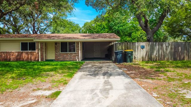 28 NW Carlton Court, Fort Walton Beach, FL 32548
