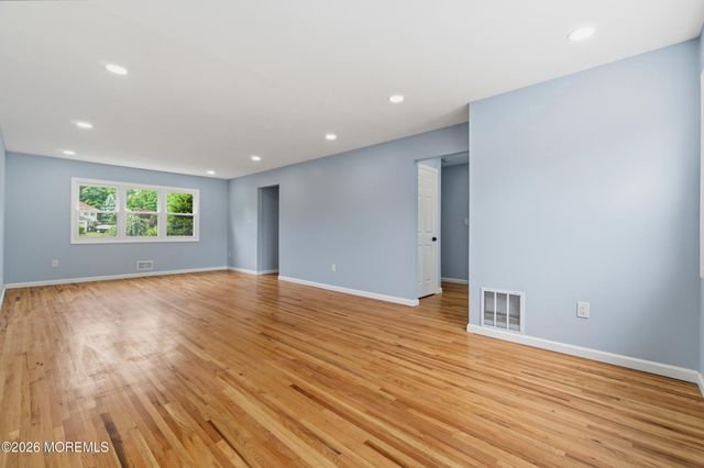 22 Edward Street, East Brunswick, NJ 08816