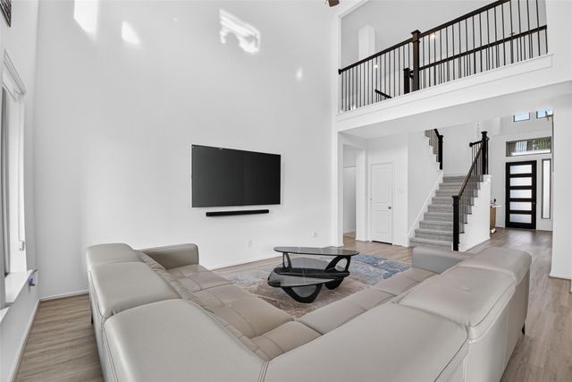 1315 Munson Valley Road, Richmond, TX 77406