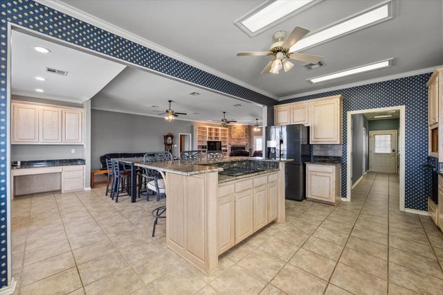 1141 Lake Halbert Road, Corsicana, TX 75109