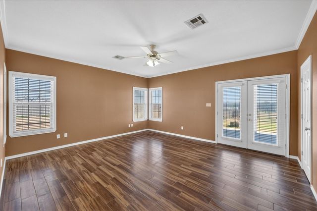 1141 Lake Halbert Road, Corsicana, TX 75109