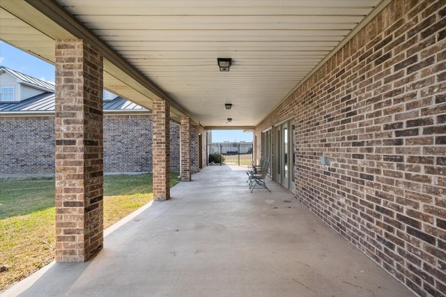 1141 Lake Halbert Road, Corsicana, TX 75109