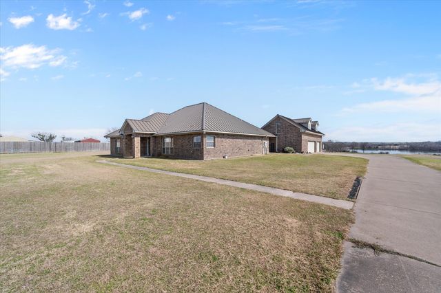1141 Lake Halbert Road, Corsicana, TX 75109