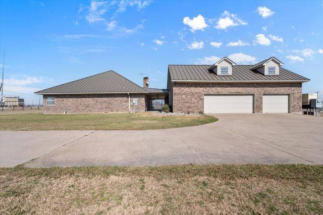 1141 Lake Halbert Road, Corsicana, TX 75109