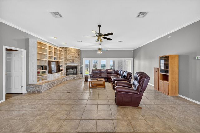 1141 Lake Halbert Road, Corsicana, TX 75109