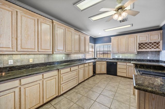 1141 Lake Halbert Road, Corsicana, TX 75109