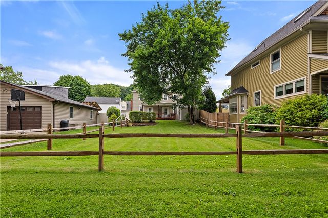 318-320 Sprott Way, Sewickley, PA 15143