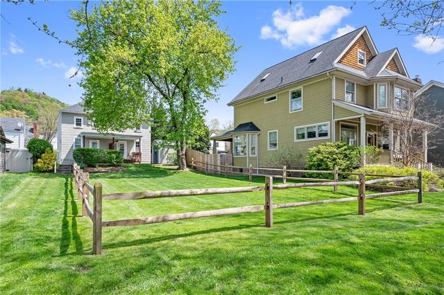 318-320 Sprott Way, Sewickley, PA 15143