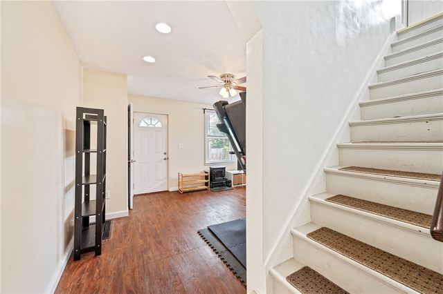 318-320 Sprott Way, Sewickley, PA 15143