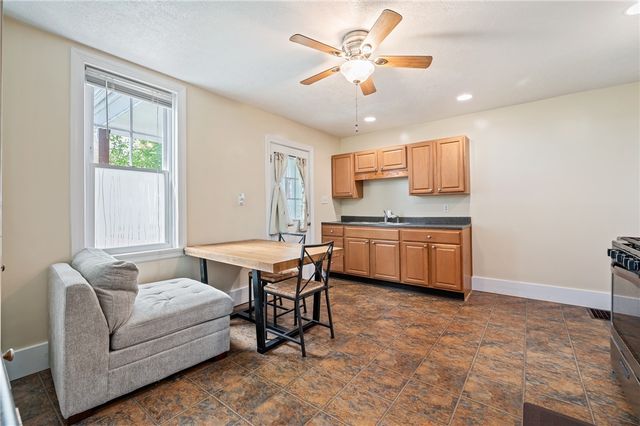 318-320 Sprott Way, Sewickley, PA 15143