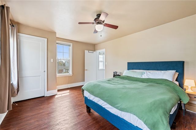 318-320 Sprott Way, Sewickley, PA 15143