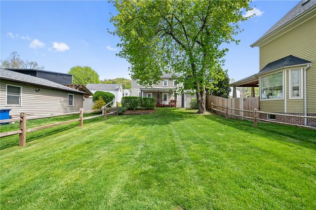 318-320 Sprott Way, Sewickley, PA 15143